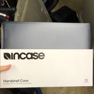 Hard shell Mack book pro 13” black case cover